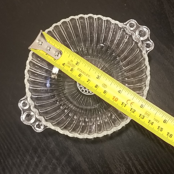 Anchor Hocking Clear Glass Ribbed Bowls - Picture 4 of 12